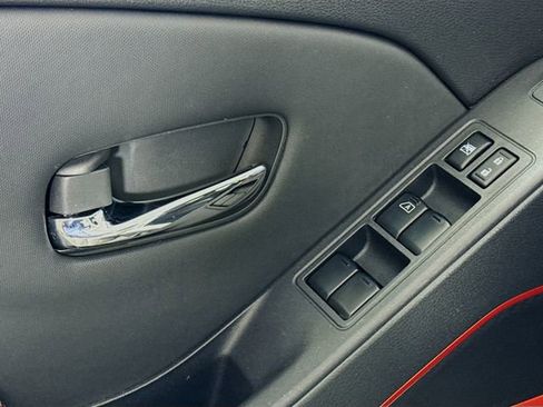 Used 2022 Nissan Frontier PRO-4X w/ Technology Package image 19