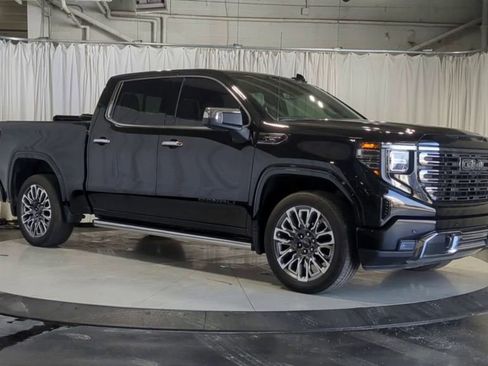 Used 2025 GMC Sierra 1500 Denali Ultimate AWD/4WD image 2
