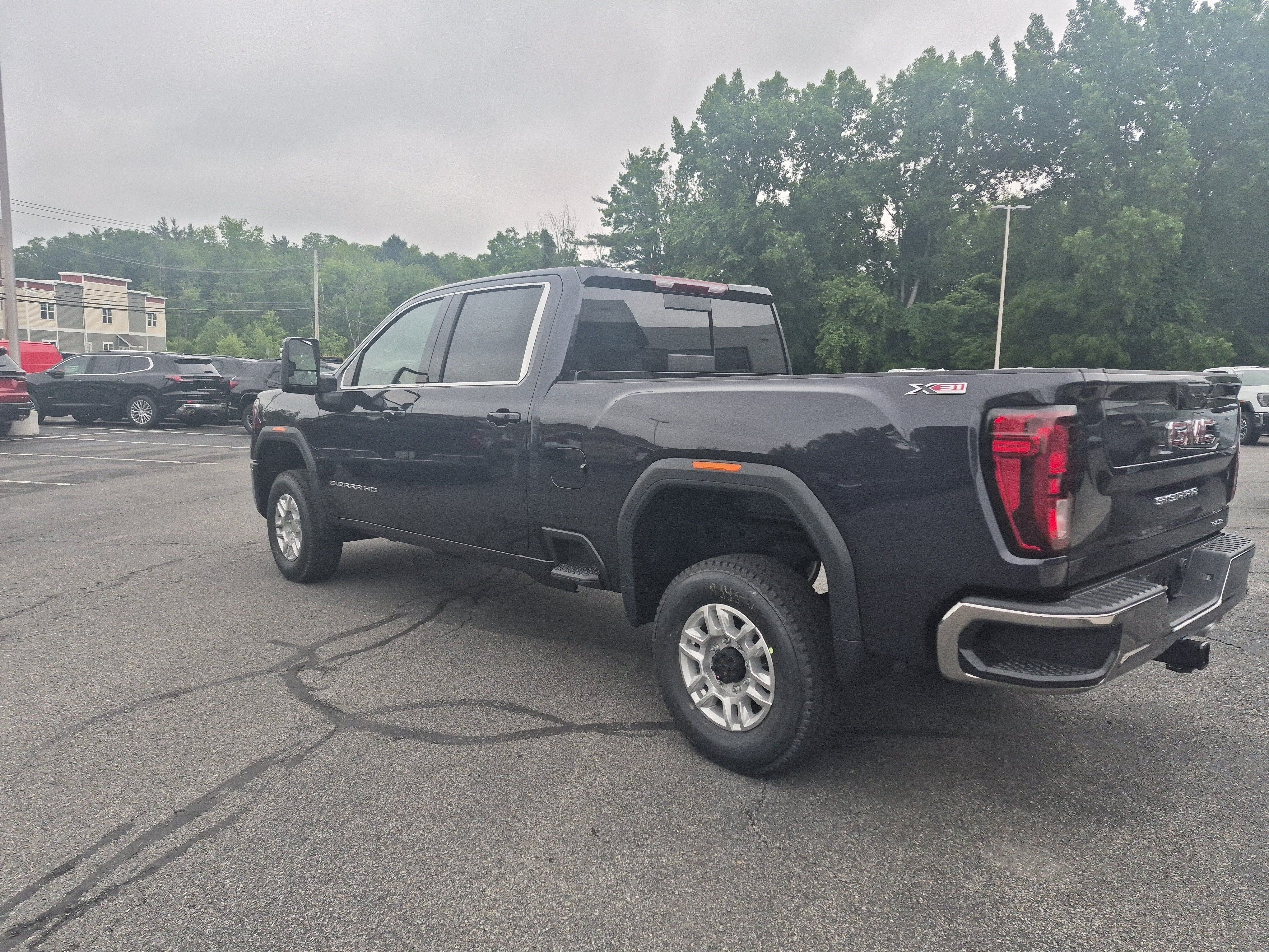 Used 2026 GMC Sierra 2500 SLE w/ SLE Value Package; AWD/4WD image 34