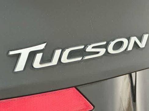 Used 2019 Hyundai Tucson Value w/ Cargo Package AWD/4WD image 19