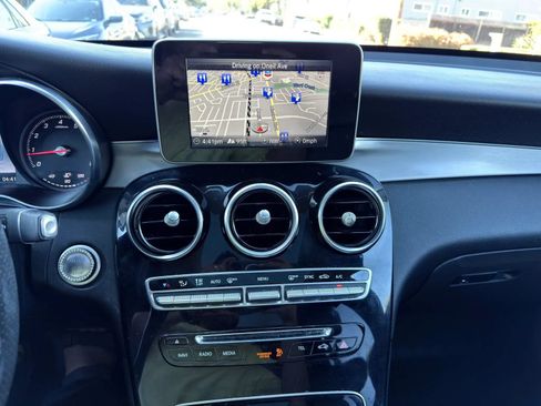 Used 2017 Mercedes-Benz GLC 300 image 14