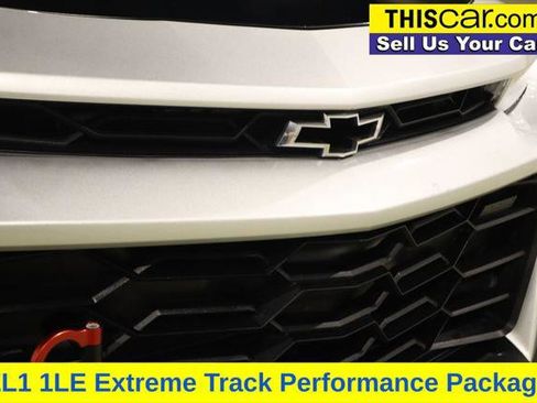 Used 2019 Chevrolet Camaro ZL1 RWD image 14