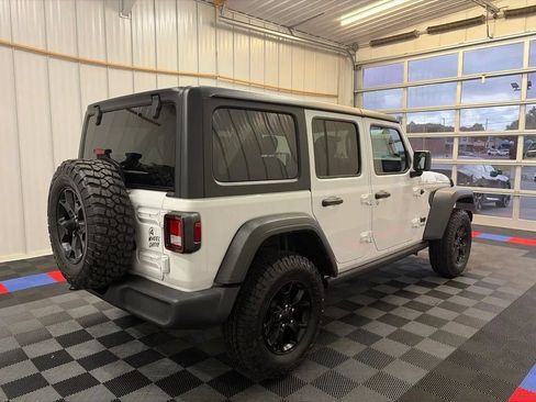 Used 2022 Jeep Wrangler Unlimited Sport AWD/4WD image 4