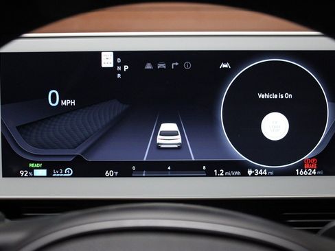 Used 2024 Hyundai Ioniq 5 Limited image 16