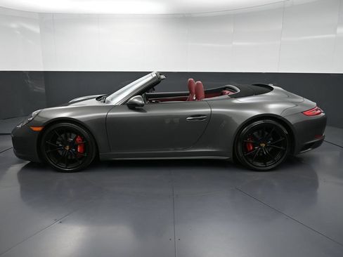 Certified 2017 Porsche 911 Carrera 4S AWD/4WD image 33
