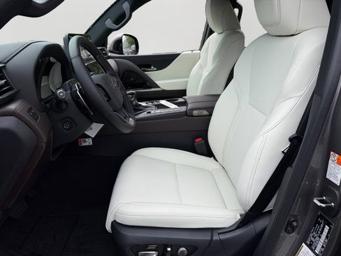New 2026 Lexus LX 600 4WD w/ Luxury Package image 15