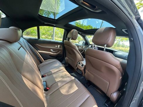 Used 2023 Mercedes-Benz E 350 4MATIC Sedan image 41