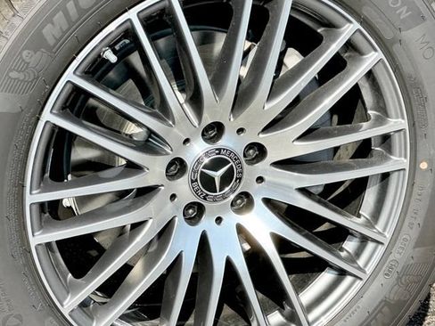 New 2026 Mercedes-Benz GLC 300 4MATIC image 9