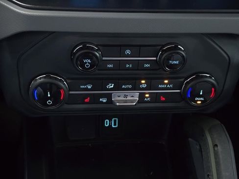 Certified 2022 Ford Bronco Everglades AWD/4WD image 24
