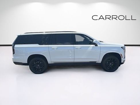 Certified 2025 Cadillac Escalade ESV Sport w/ Touring Package AWD/4WD image 2