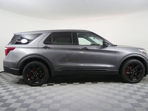 Used 2021 Ford Explorer ST w/ Equipment Group 401A image 2