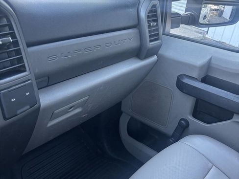 Used 2019 Ford F250 XL RWD image 16