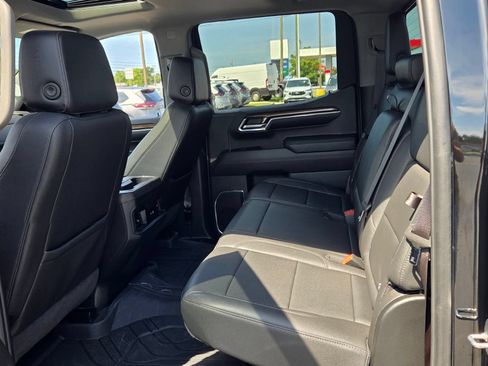 Used 2024 Chevrolet Silverado 1500 RST AWD/4WD image 6