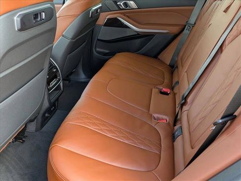 Used 2026 BMW X5 xDrive50e AWD/4WD image 17