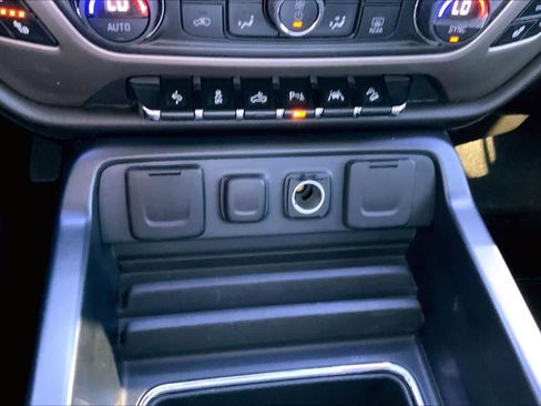 Used 2016 GMC Sierra 1500 Denali w/ Enhanced Driver Alert Package image 30