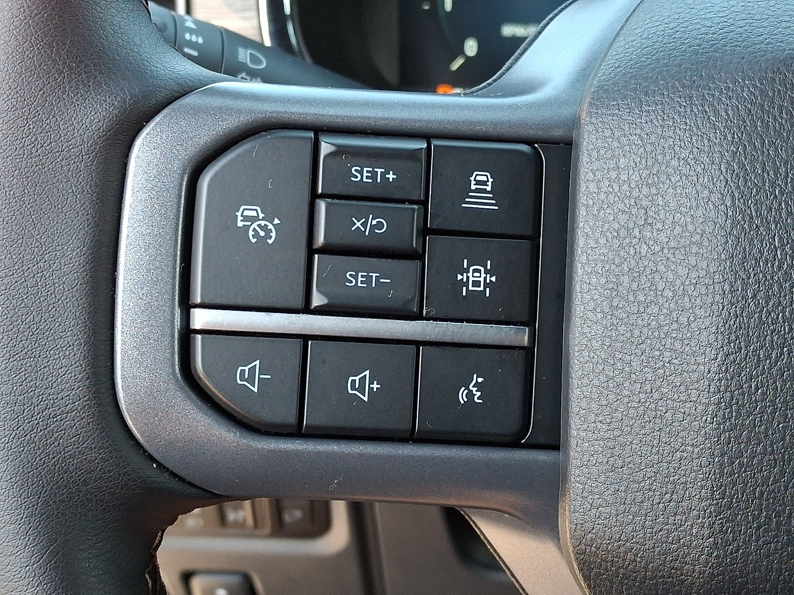 Used 2025 Ford F150 Lariat w/ Equipment Group 501A Mid AWD/4WD image 23