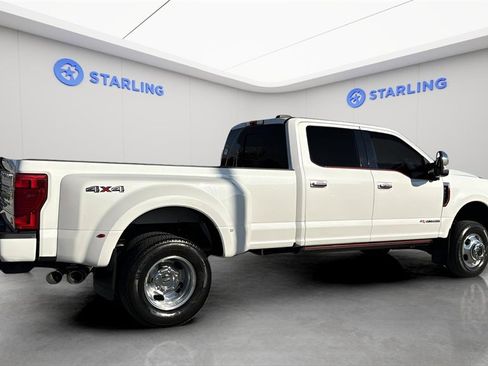 Used 2022 Ford F350 Platinum image 10