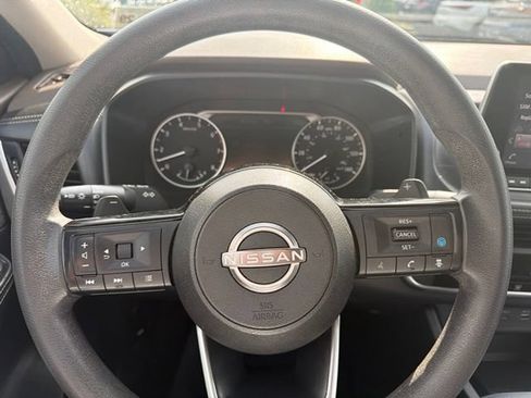 Used 2023 Nissan Rogue SV AWD/4WD image 20