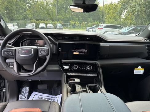 New 2026 GMC Sierra 1500 AT4 w/ AT4 Premium Package AWD/4WD image 15