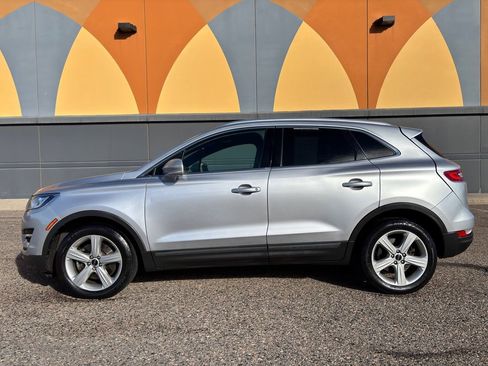 Used 2017 Lincoln MKC Premiere image 5