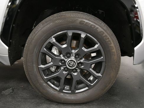 Used 2024 Toyota Tundra Platinum image 29