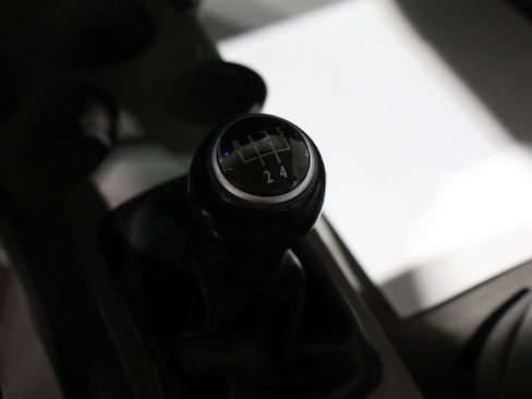 Used 1999 Volkswagen Beetle GLX image 8