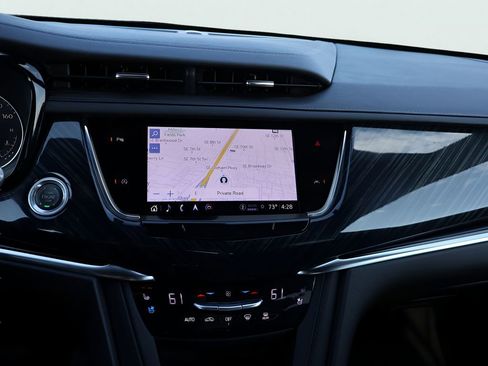 Used 2023 Cadillac XT6 Premium Luxury image 24