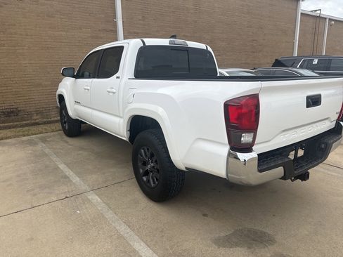 Used 2021 Toyota Tacoma SR5 image 9