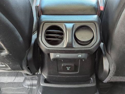 Used 2021 Jeep Wrangler Unlimited Rubicon AWD/4WD image 17