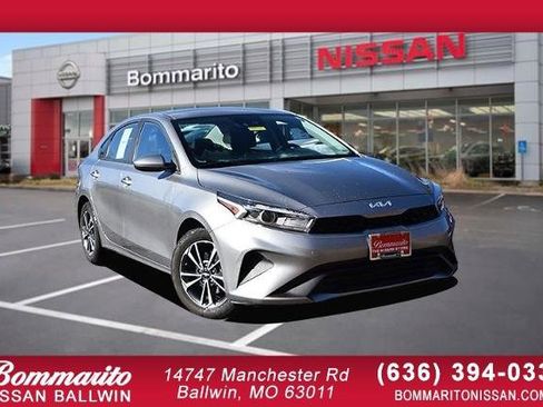 Used 2024 Kia Forte LXS image 1