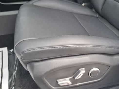 Used 2026 Hyundai Santa Fe SEL FWD image 19