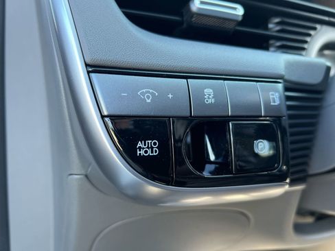 Used 2025 Hyundai Ioniq 5 SE image 23