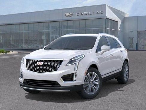 Certified 2025 Cadillac XT5 Premium Luxury AWD/4WD image 6