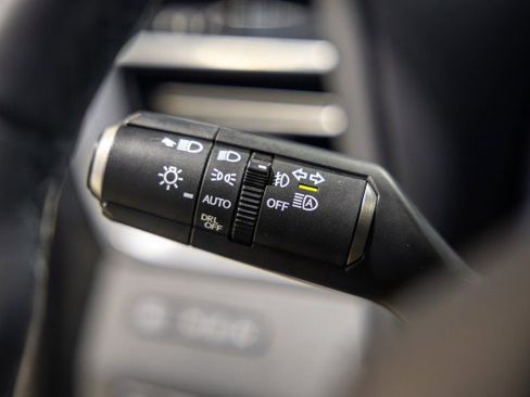 Used 2025 Lexus GX 550 AWD/4WD image 33