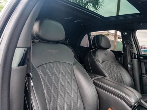 Used 2017 Bentley Mulsanne RWD image 20