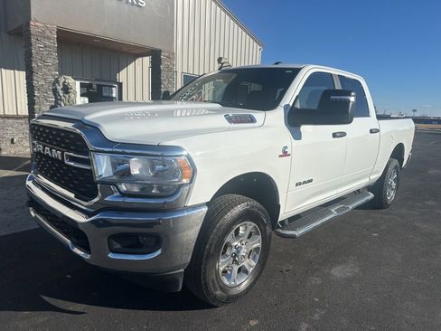 Used 2024 RAM 2500 Big Horn AWD/4WD image 2