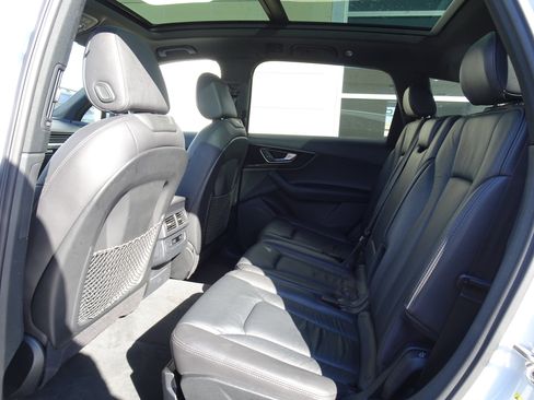 Used 2017 Audi Q7 3.0T Premium Plus image 16