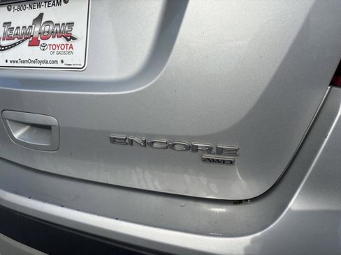 Used 2021 Buick Encore Preferred image 30