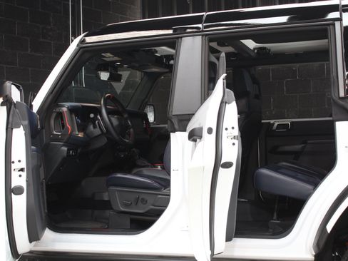 Used 2024 Ford Bronco Raptor w/ Interior Carbon Fiber Pack 6 AWD/4WD image 28