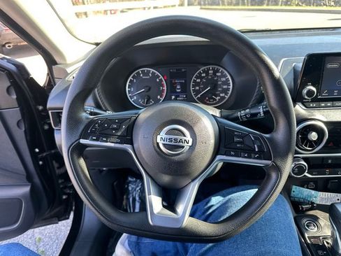 Used 2021 Nissan Sentra S FWD image 34