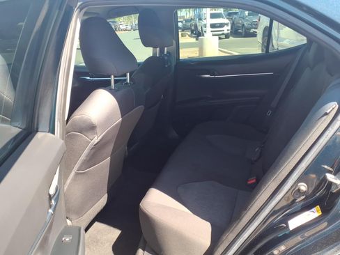 Used 2019 Toyota Camry LE FWD image 17