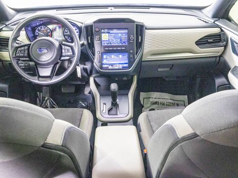 Used 2025 Subaru Forester AWD/4WD image 22