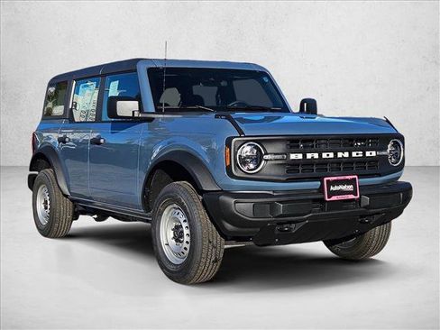 New 2025 Ford Bronco Base image 7