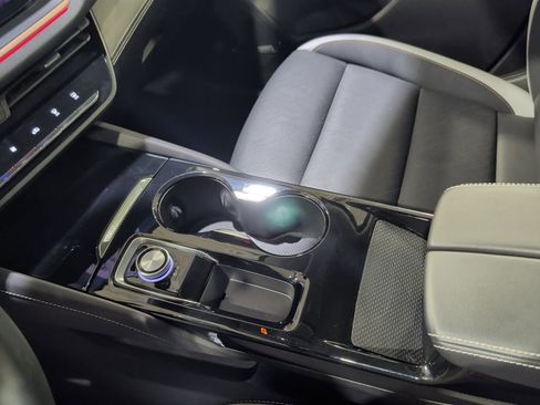 Certified 2025 Buick Envision Sport Touring image 24