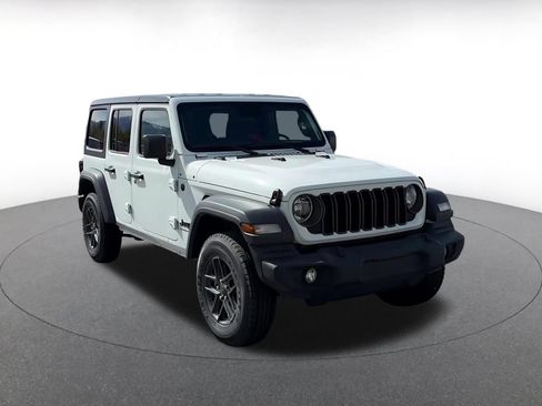 Used 2025 Jeep Wrangler Unlimited Sport AWD/4WD image 3