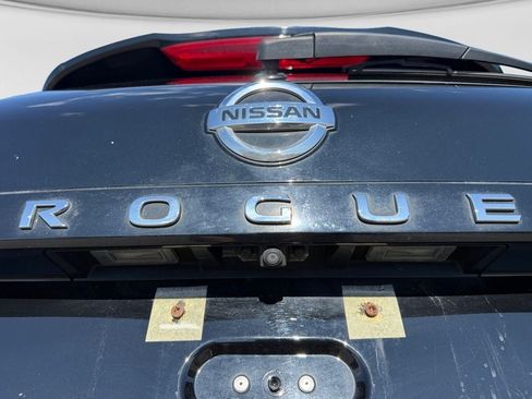 Used 2021 Nissan Rogue S AWD/4WD image 17