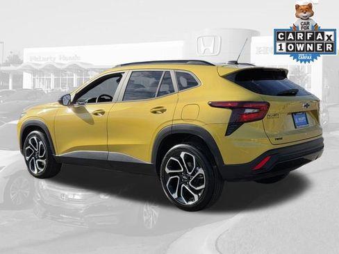 Used 2025 Chevrolet Trax RS w/ Driver Confidence Package image 3