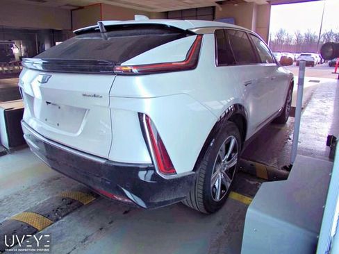 Used 2024 Cadillac Lyriq Tech image 2