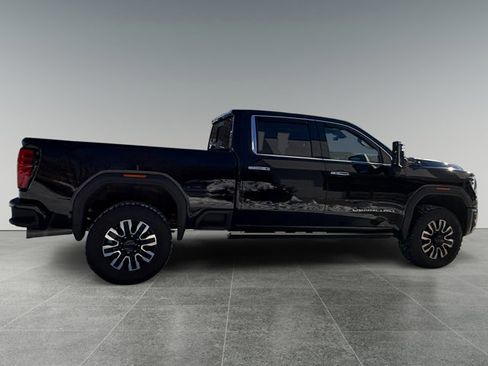 Certified 2024 GMC Sierra 2500 Denali Ultimate image 6