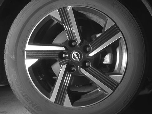 Used 2025 Nissan Sentra SV FWD image 10